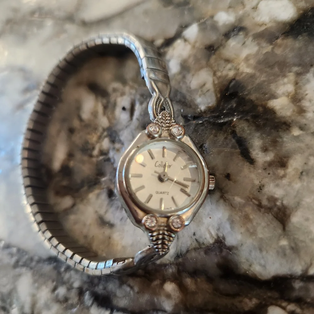 4 Vintage Elegant Silver and Gold Watches Bundle